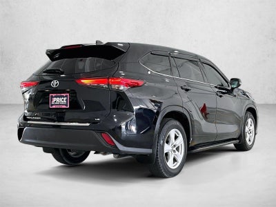 2022 Toyota Highlander LE
