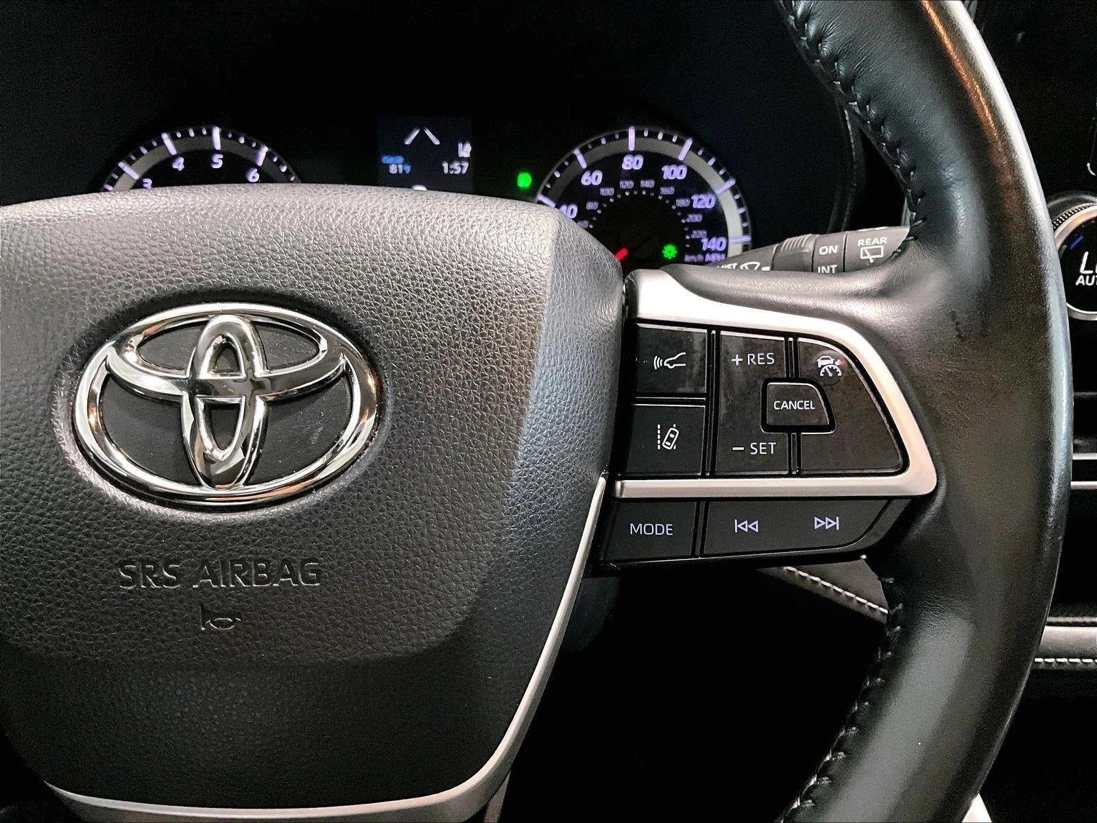 2022 Toyota Highlander LE