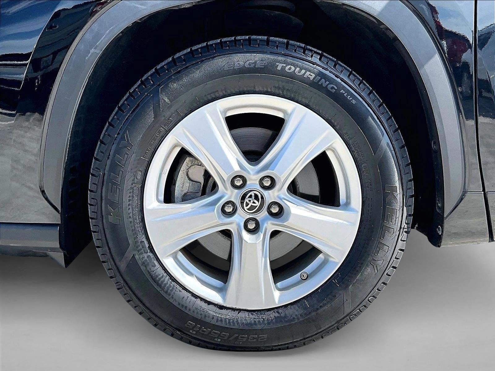 2021 Toyota Highlander LE