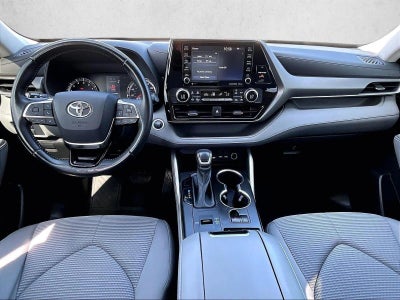 2021 Toyota Highlander LE
