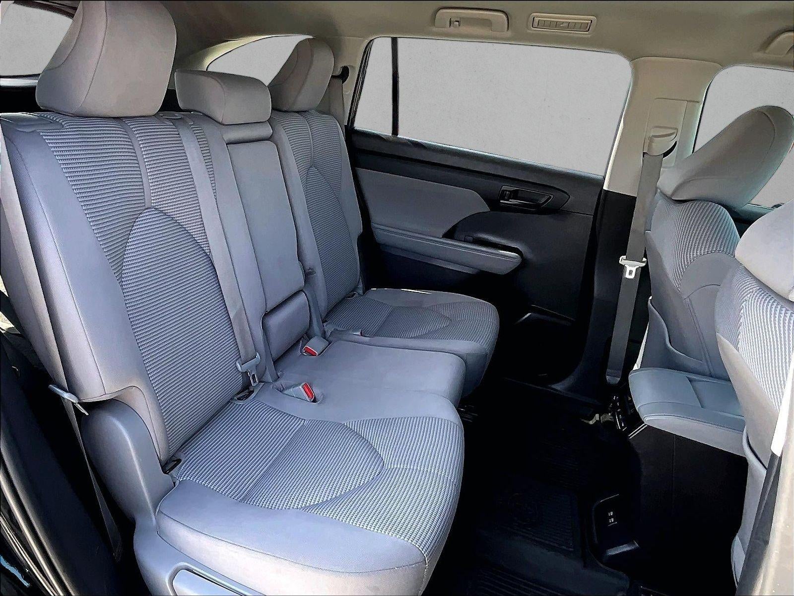 2021 Toyota Highlander LE