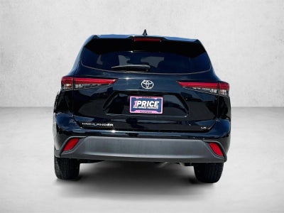 2021 Toyota Highlander LE