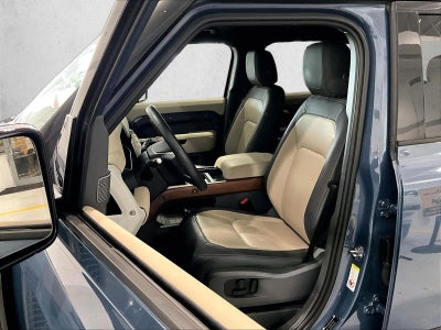 2023 Land Rover Defender X-Dynamic SE