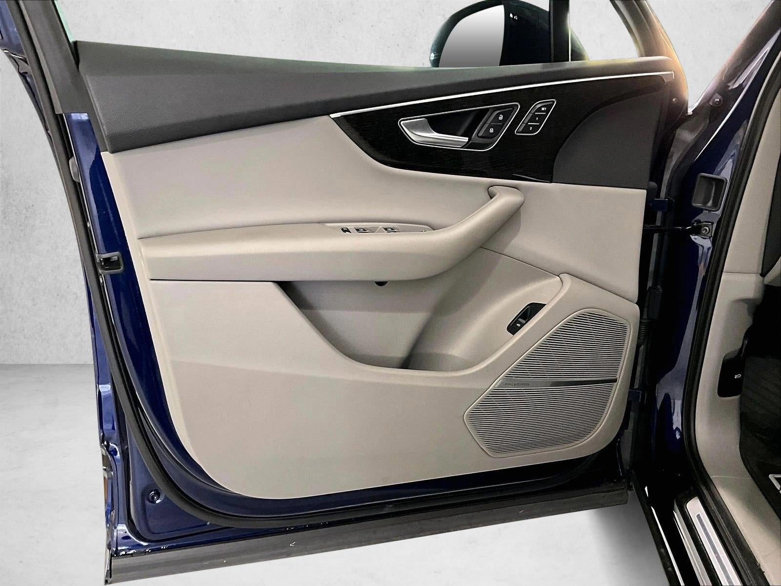 2022 Audi Q7 Premium Plus 55 TFSI quattro Tiptronic