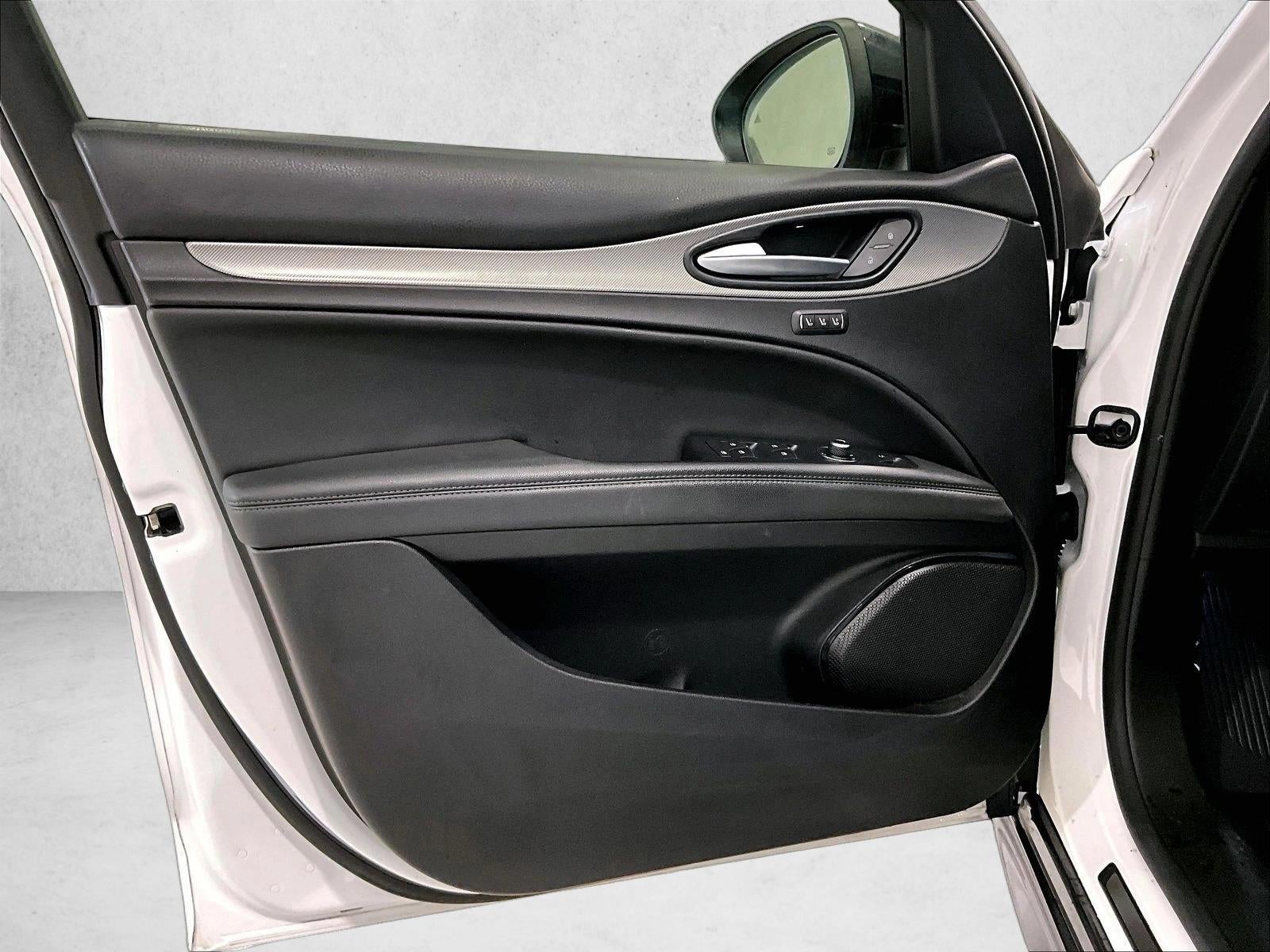 2024 Alfa Romeo Stelvio Ti