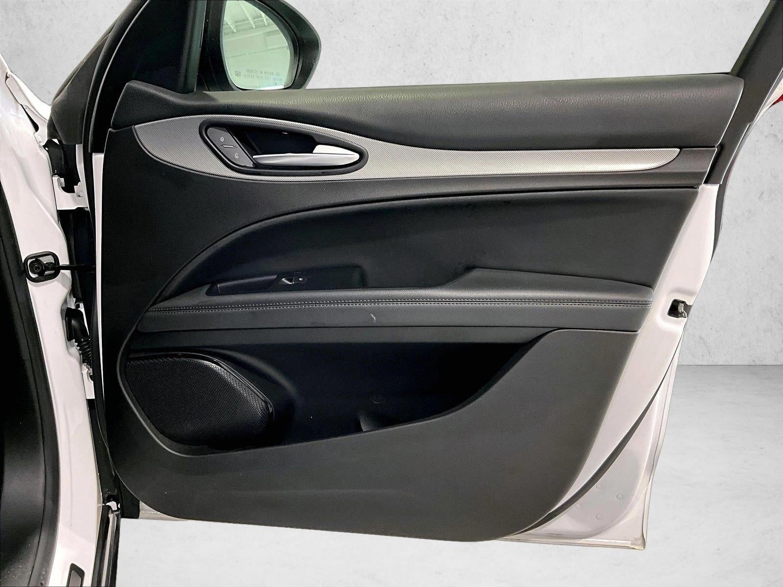 2024 Alfa Romeo Stelvio Ti