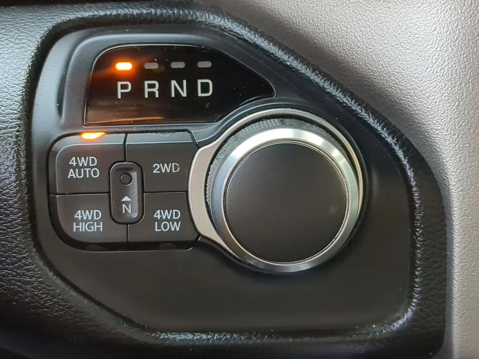 2019 RAM 1500 Big Horn/Lone Star Crew Cab 4x4 5'7" Box