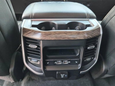 2020 RAM 1500 Laramie Crew Cab 4x4 5'7" Box