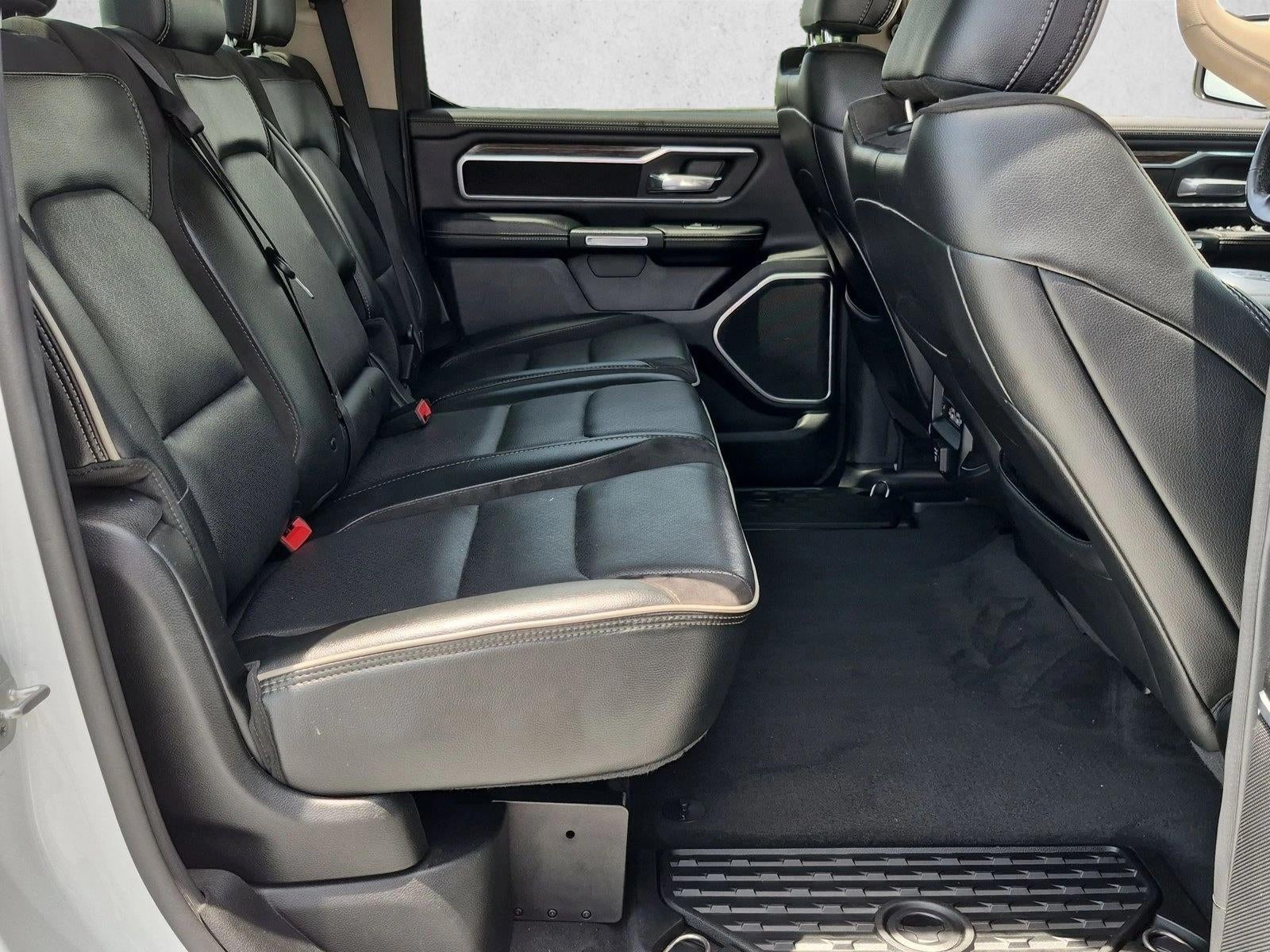 2020 RAM 1500 Laramie Crew Cab 4x4 5'7" Box