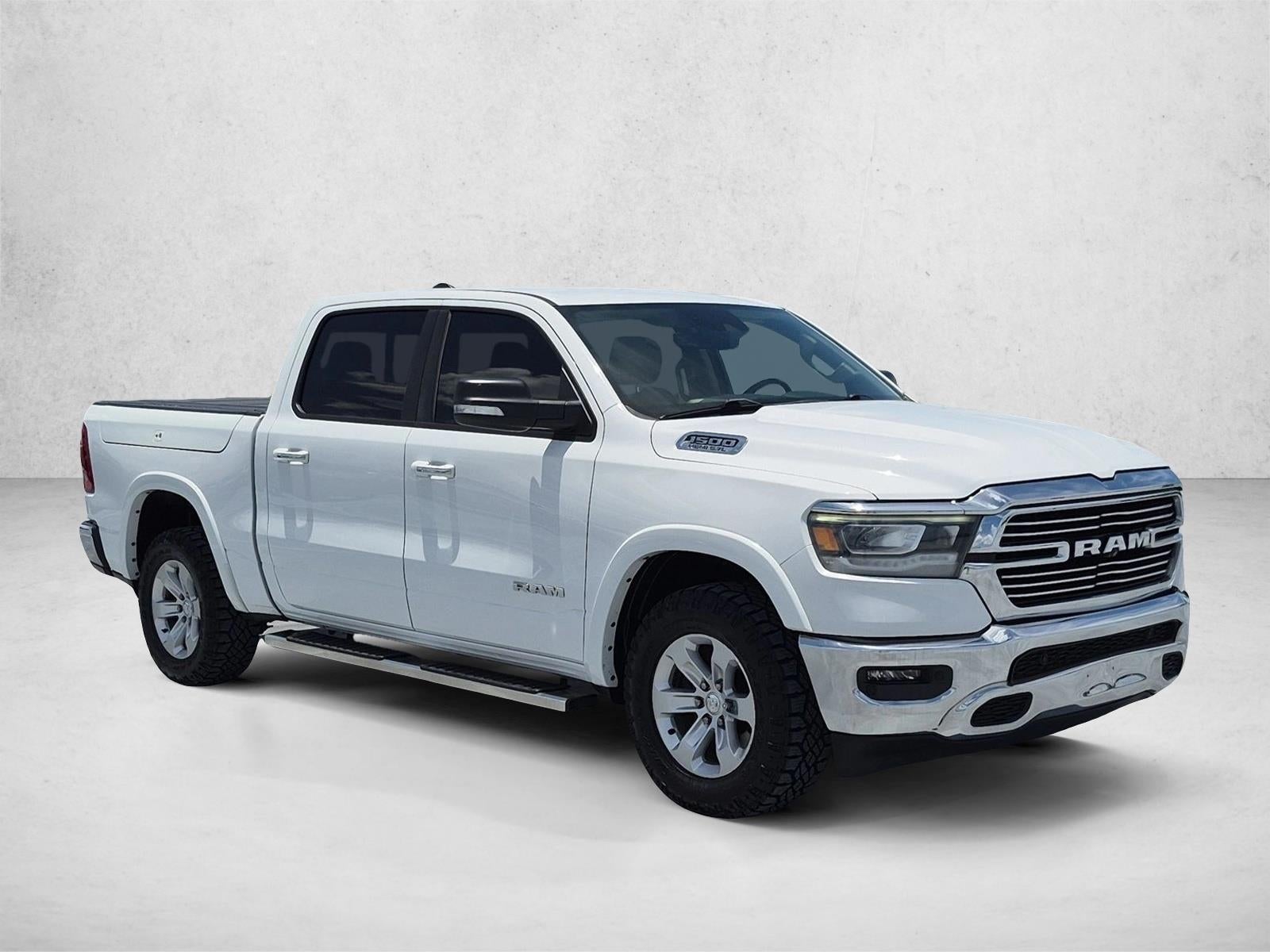 2020 RAM 1500 Laramie Crew Cab 4x4 5'7" Box