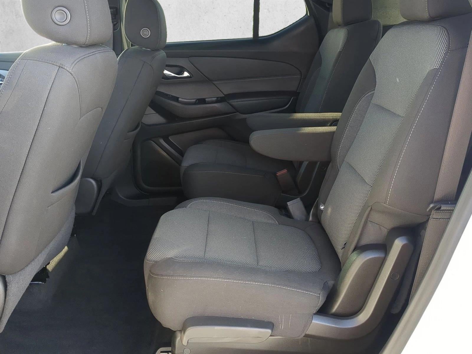 2023 Chevrolet Traverse Base