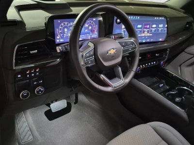 2025 Chevrolet Suburban LS