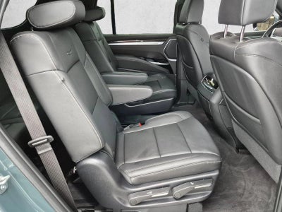2025 Cadillac Escalade Luxury