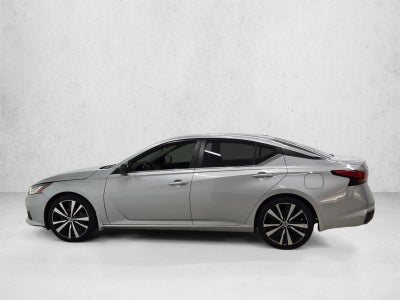 2022 Nissan Altima SR FWD