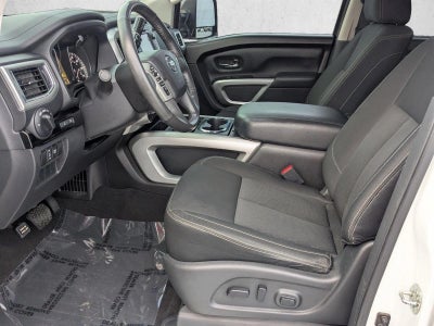 2018 Nissan TITAN SV
