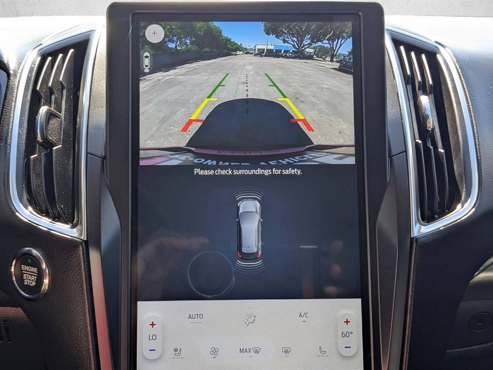 2022 Ford Edge Titanium