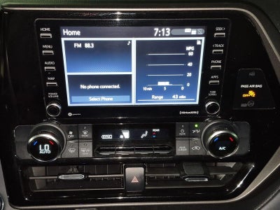 2022 Toyota Highlander L