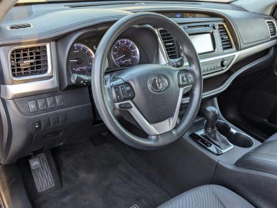 2019 Toyota Highlander LE