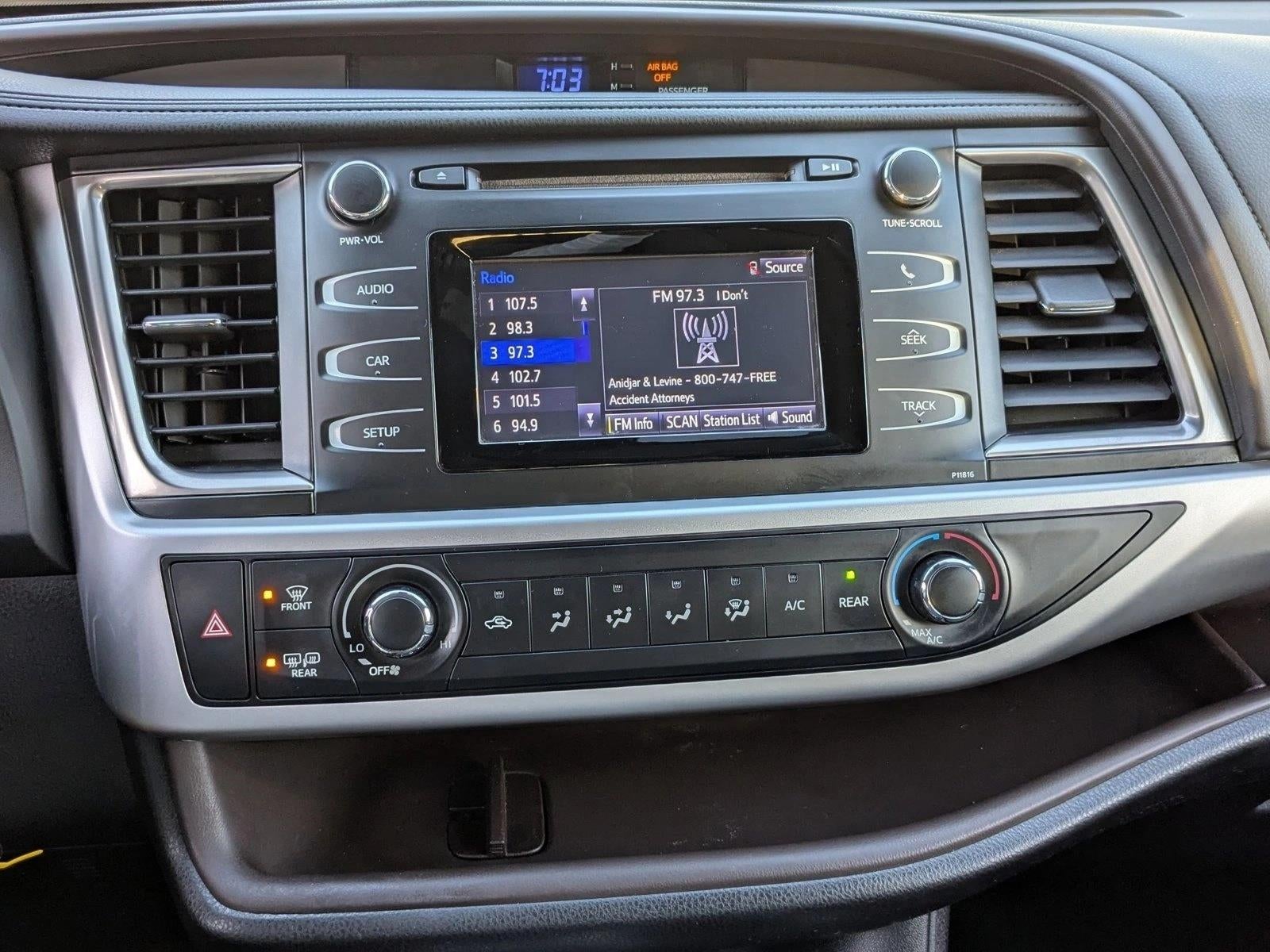 2019 Toyota Highlander LE