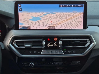 2024 BMW X4 xDrive30i