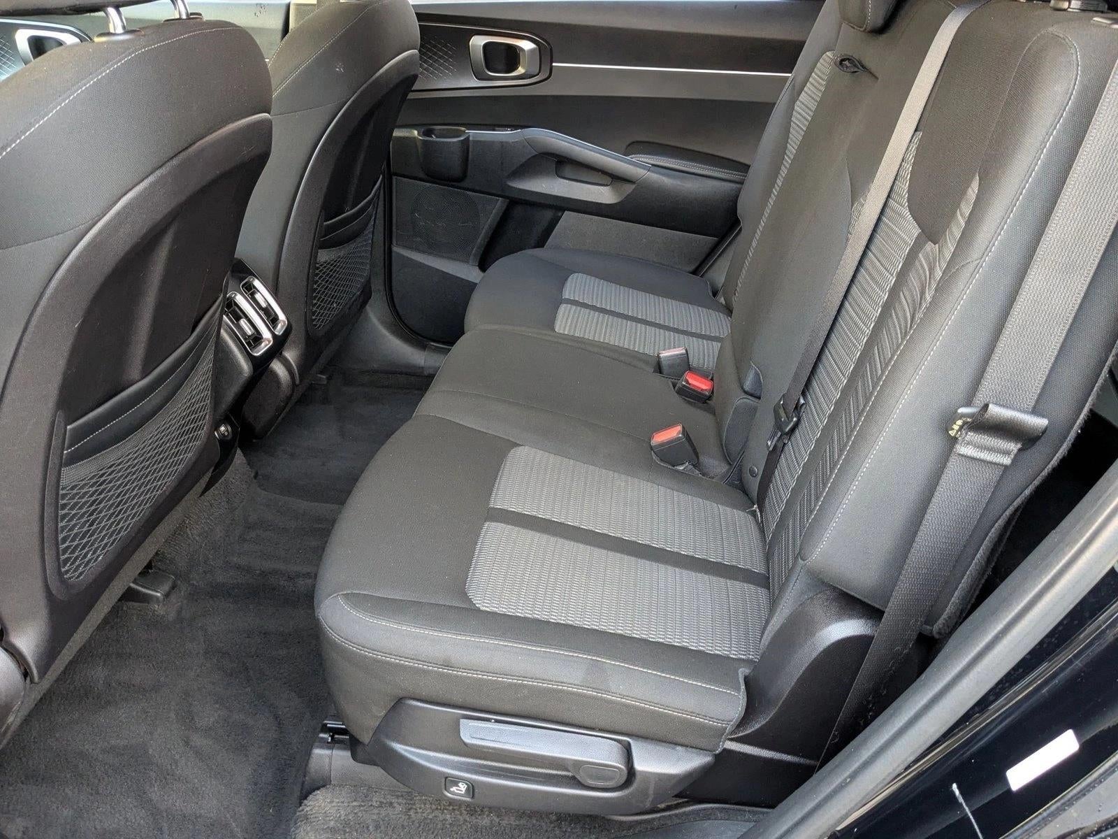 2022 Kia Sorento LX