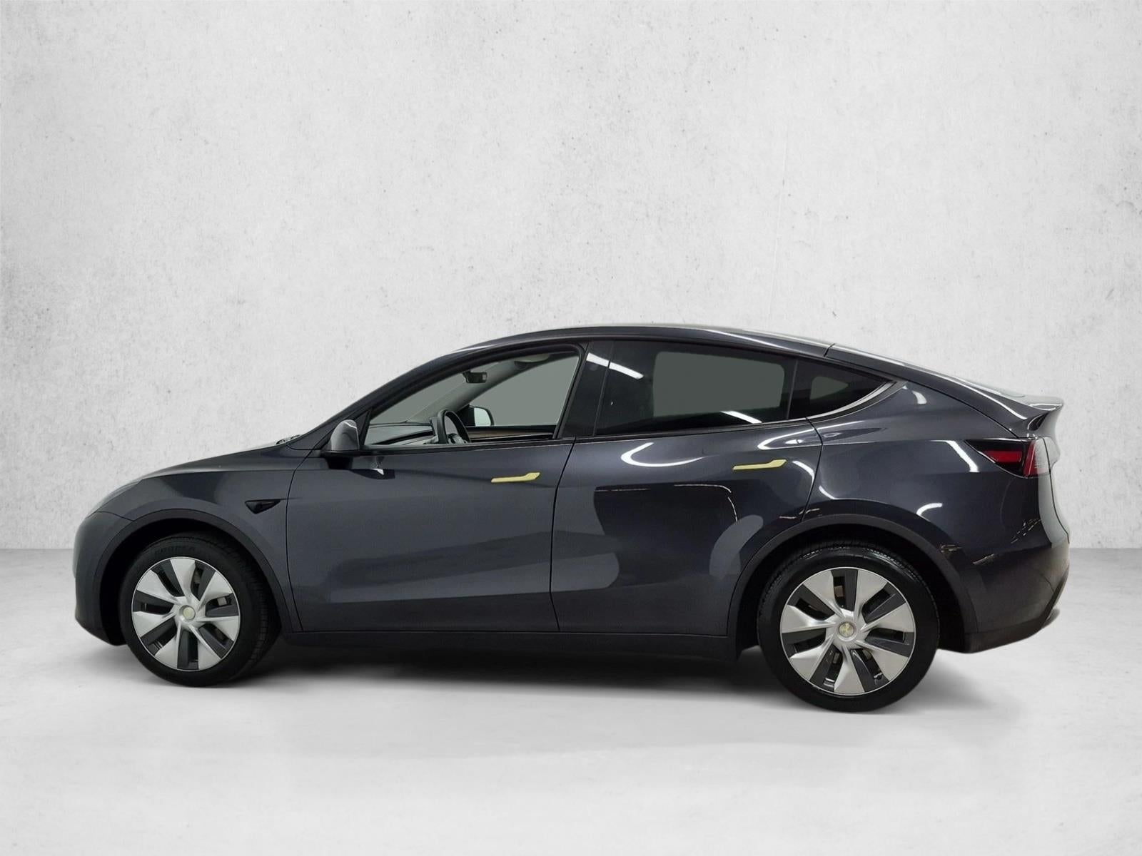 2024 Tesla Model Y Base