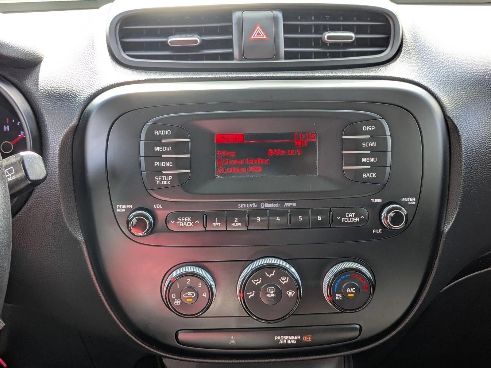 2016 Kia Soul Base