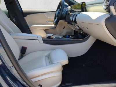 2019 Mercedes-Benz A 220 A 220