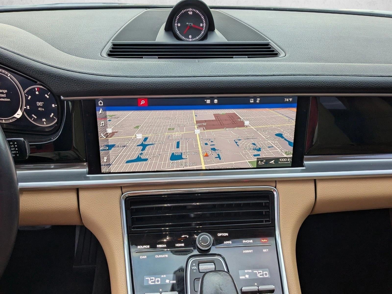 2018 Porsche Panamera Base