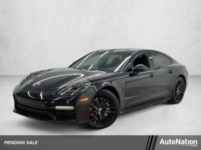 2017 Porsche Panamera Turbo