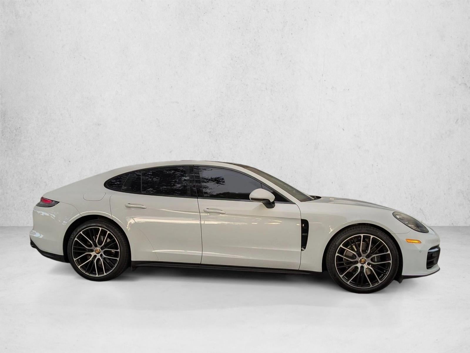 2022 Porsche Panamera Base