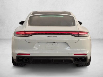 2022 Porsche Panamera Base