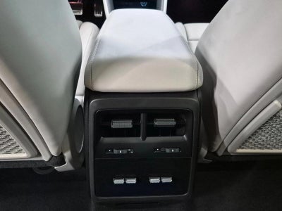 2025 Porsche Macan Electric 4S