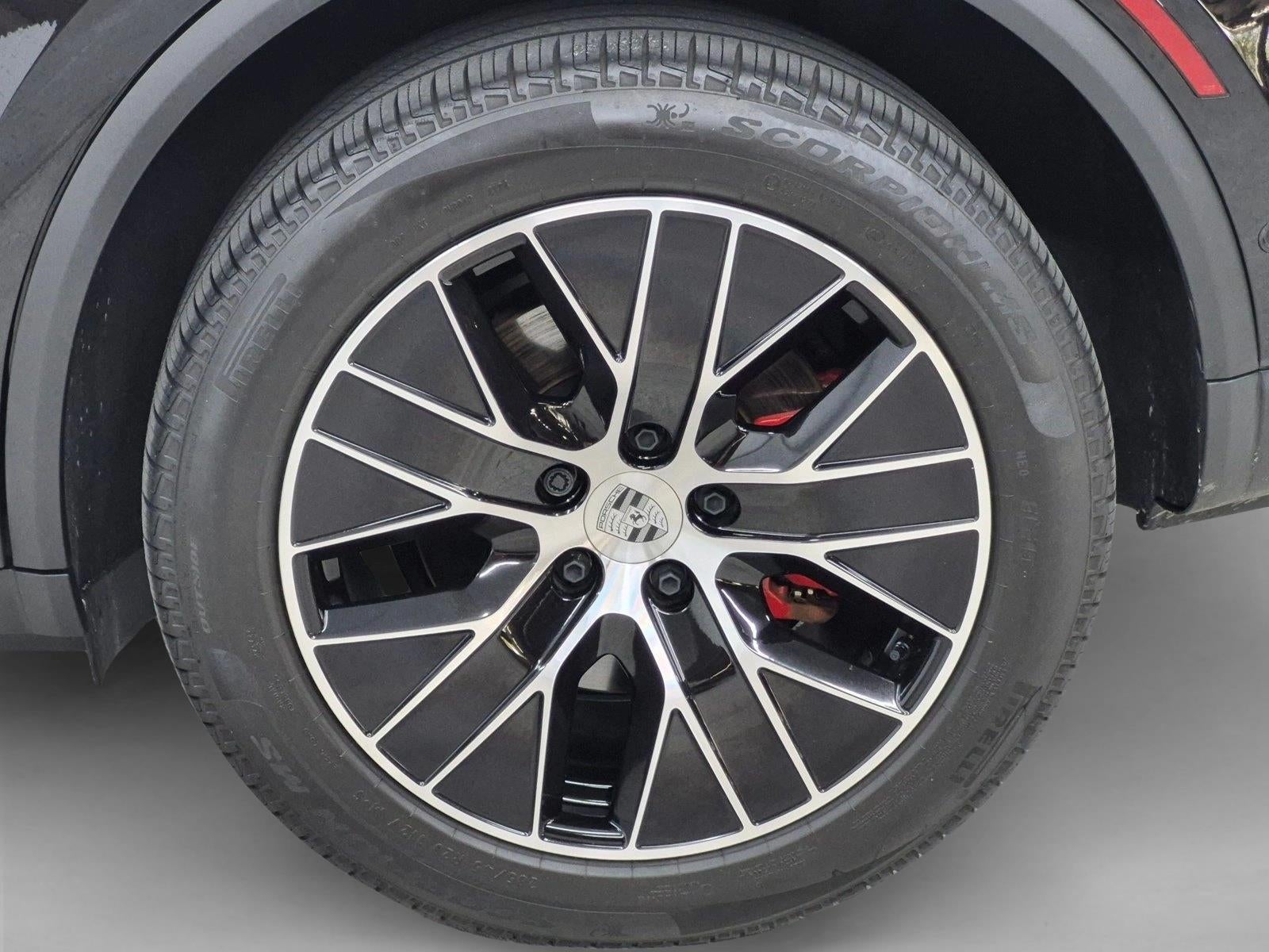 2025 Porsche Macan Electric 4S
