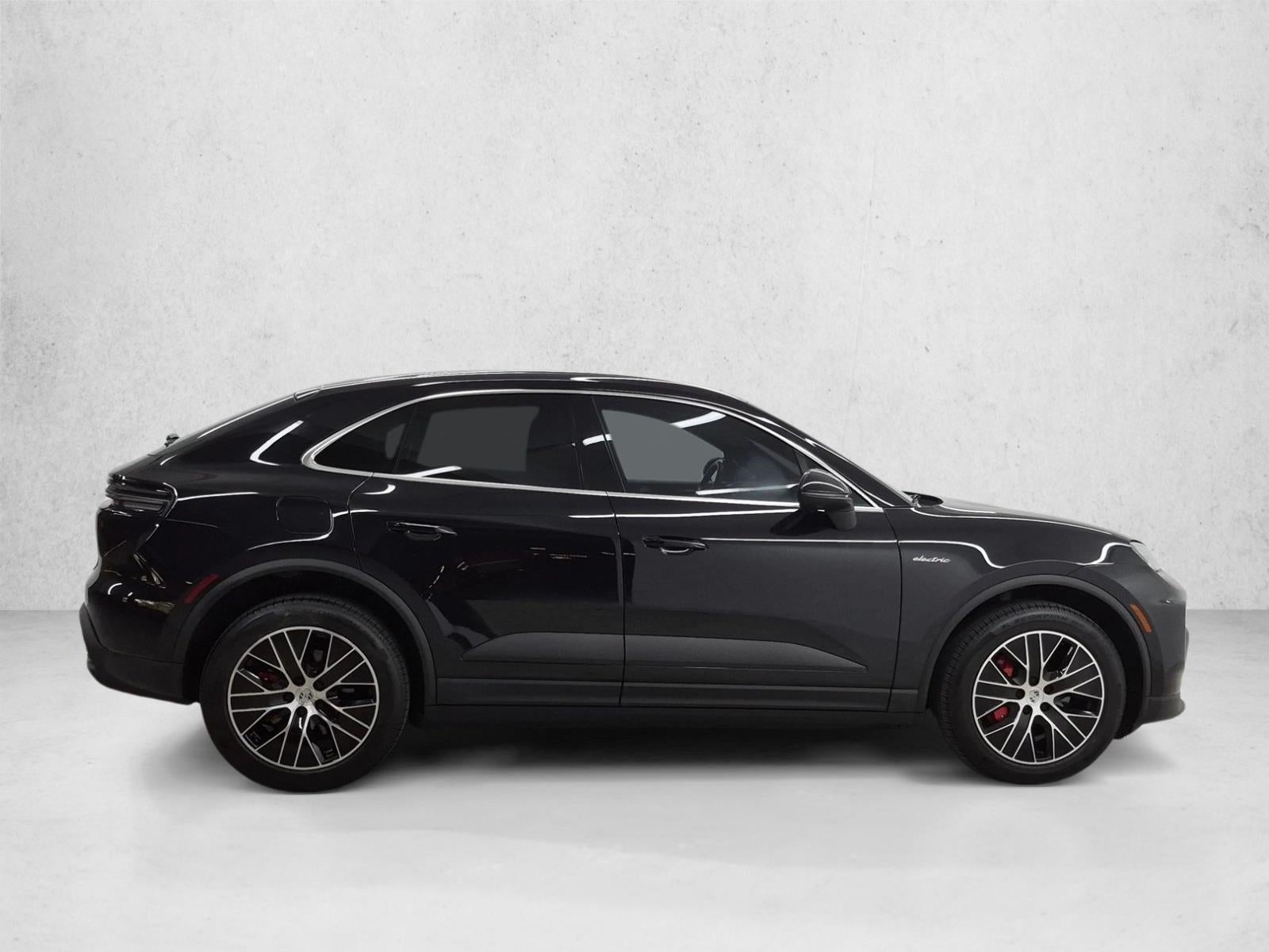 2025 Porsche Macan Electric 4S