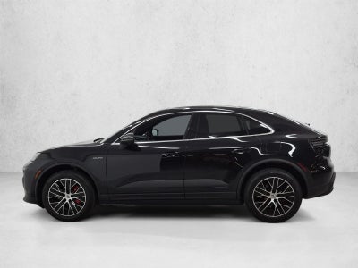 2025 Porsche Macan Electric 4S
