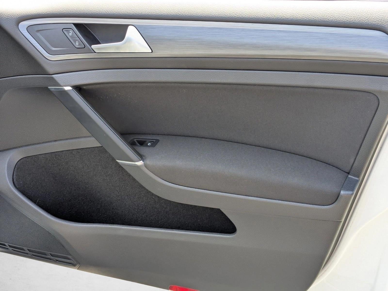 2019 Volkswagen e-Golf Base