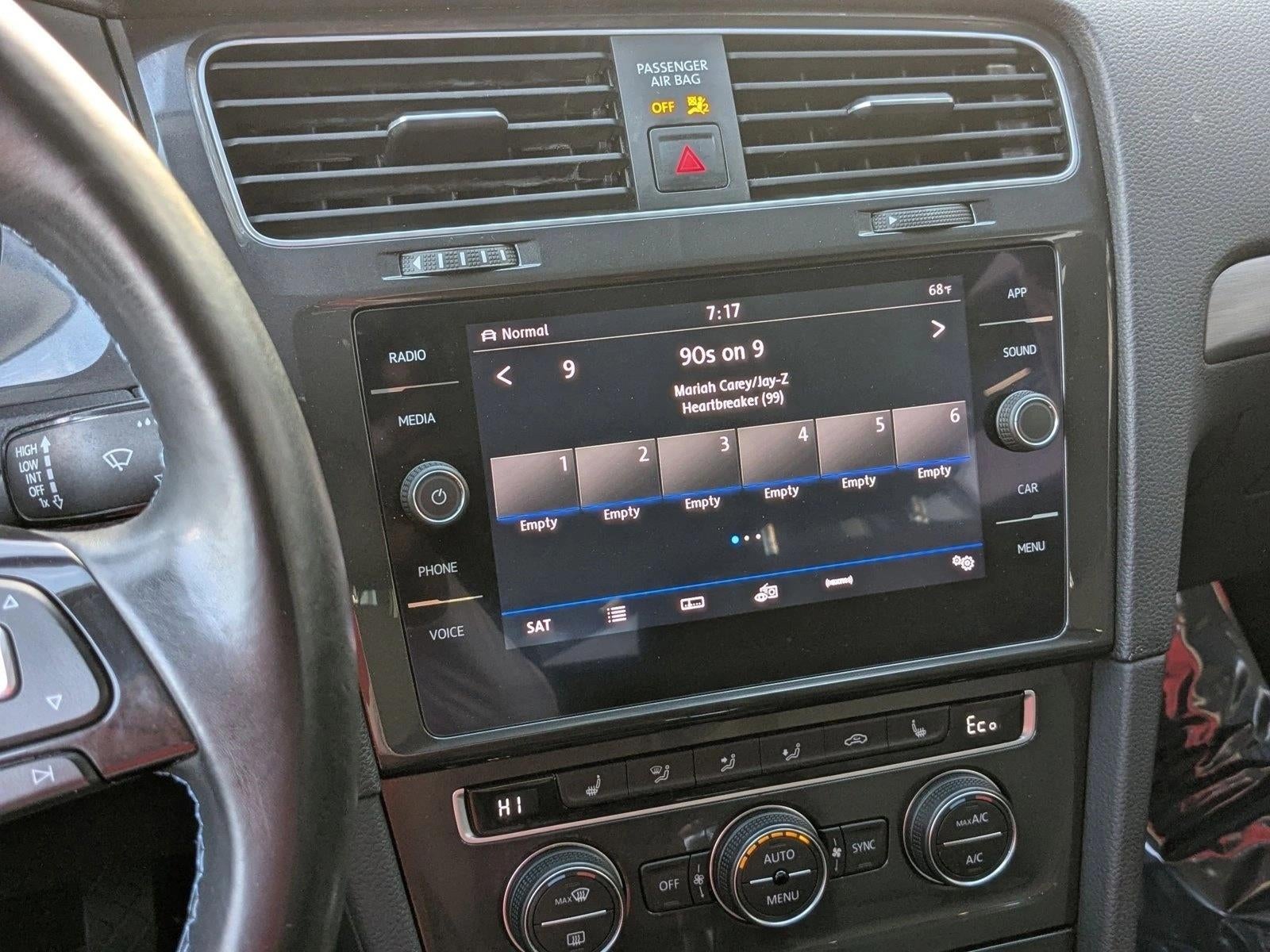 2019 Volkswagen e-Golf Base