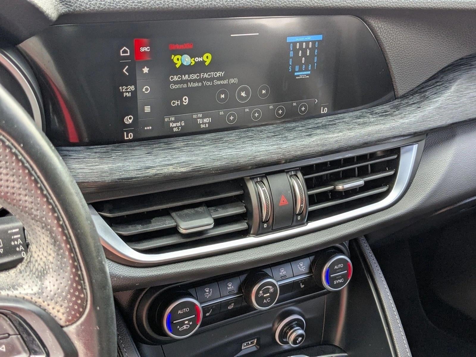 2023 Alfa Romeo Stelvio Base