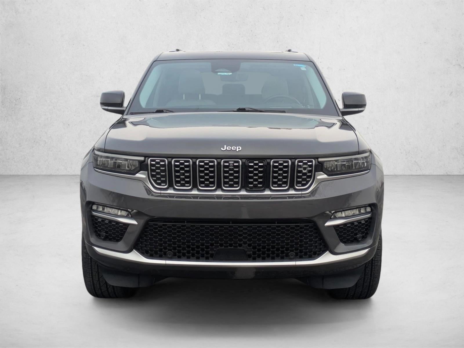 2022 Jeep Grand Cherokee Summit