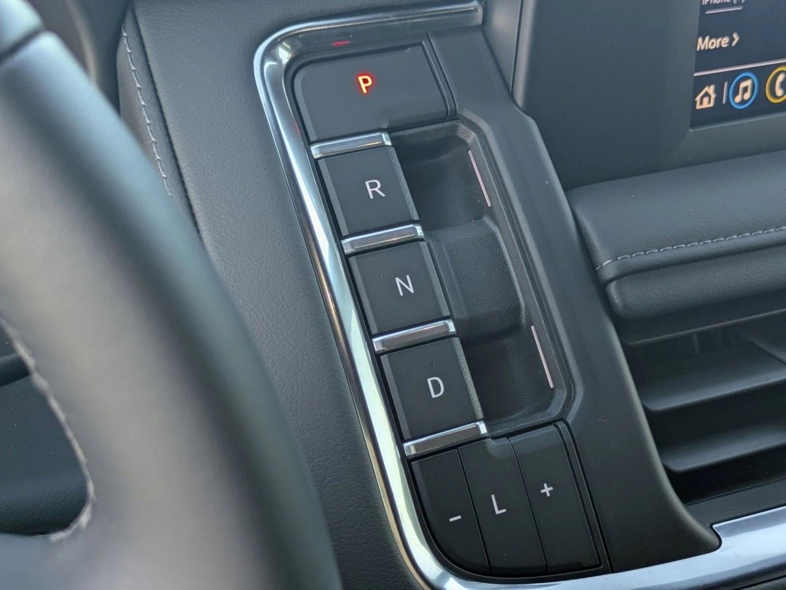 2024 Chevrolet Suburban LS