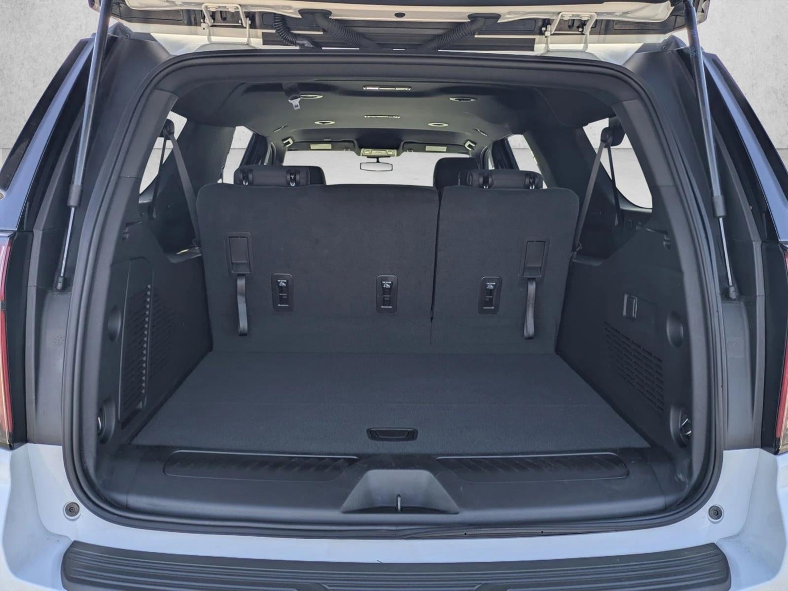 2024 Chevrolet Suburban LS