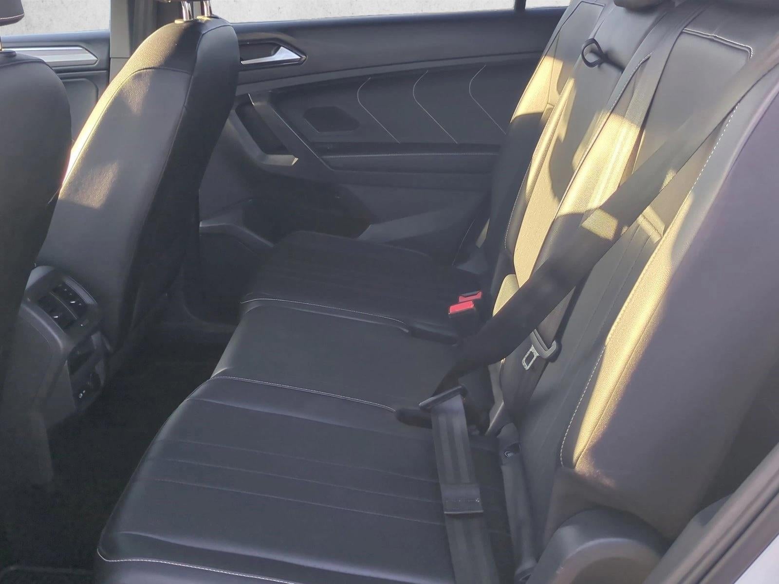 2022 Volkswagen Tiguan SE R-Line Black