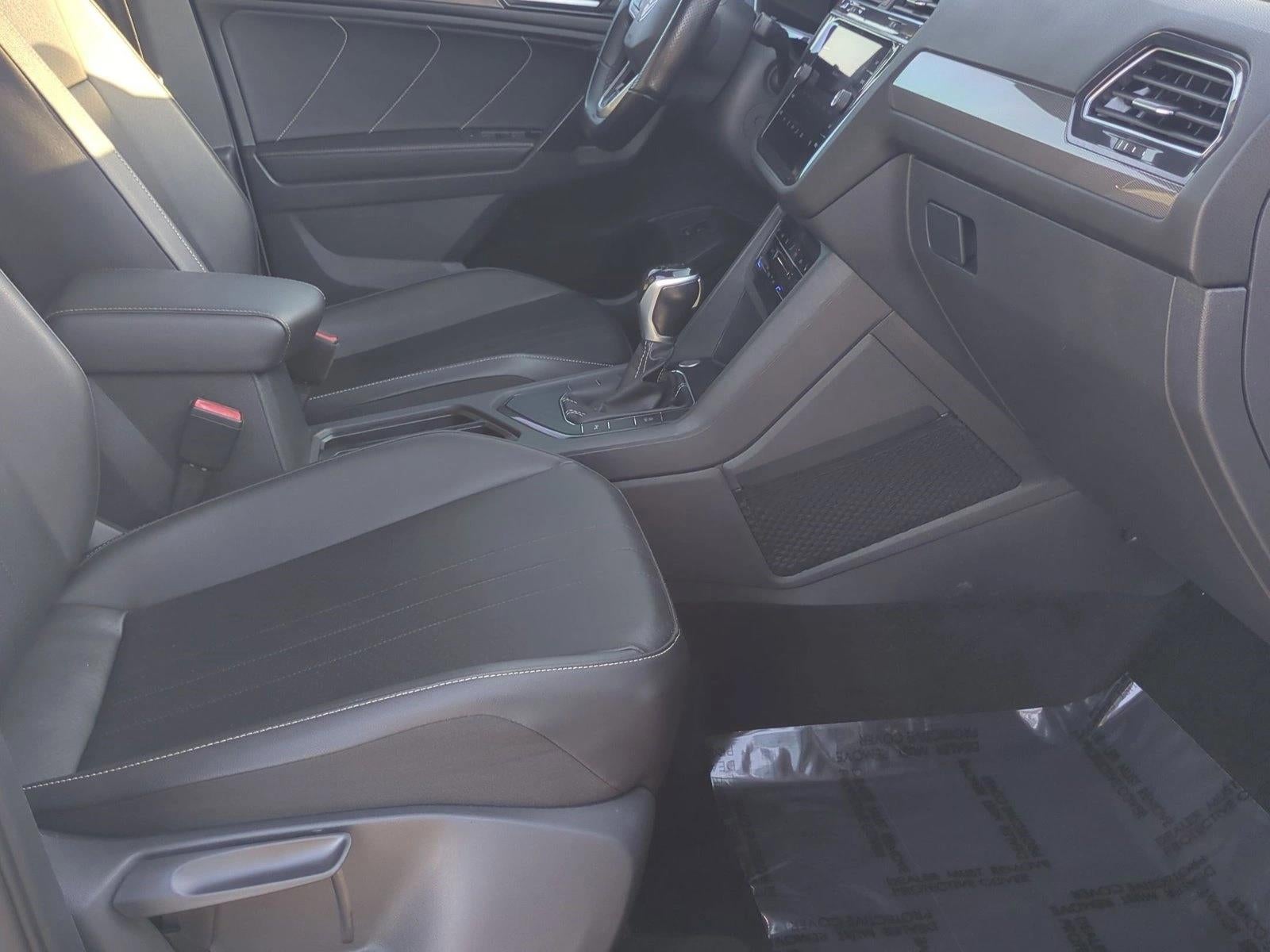 2022 Volkswagen Tiguan SE R-Line Black