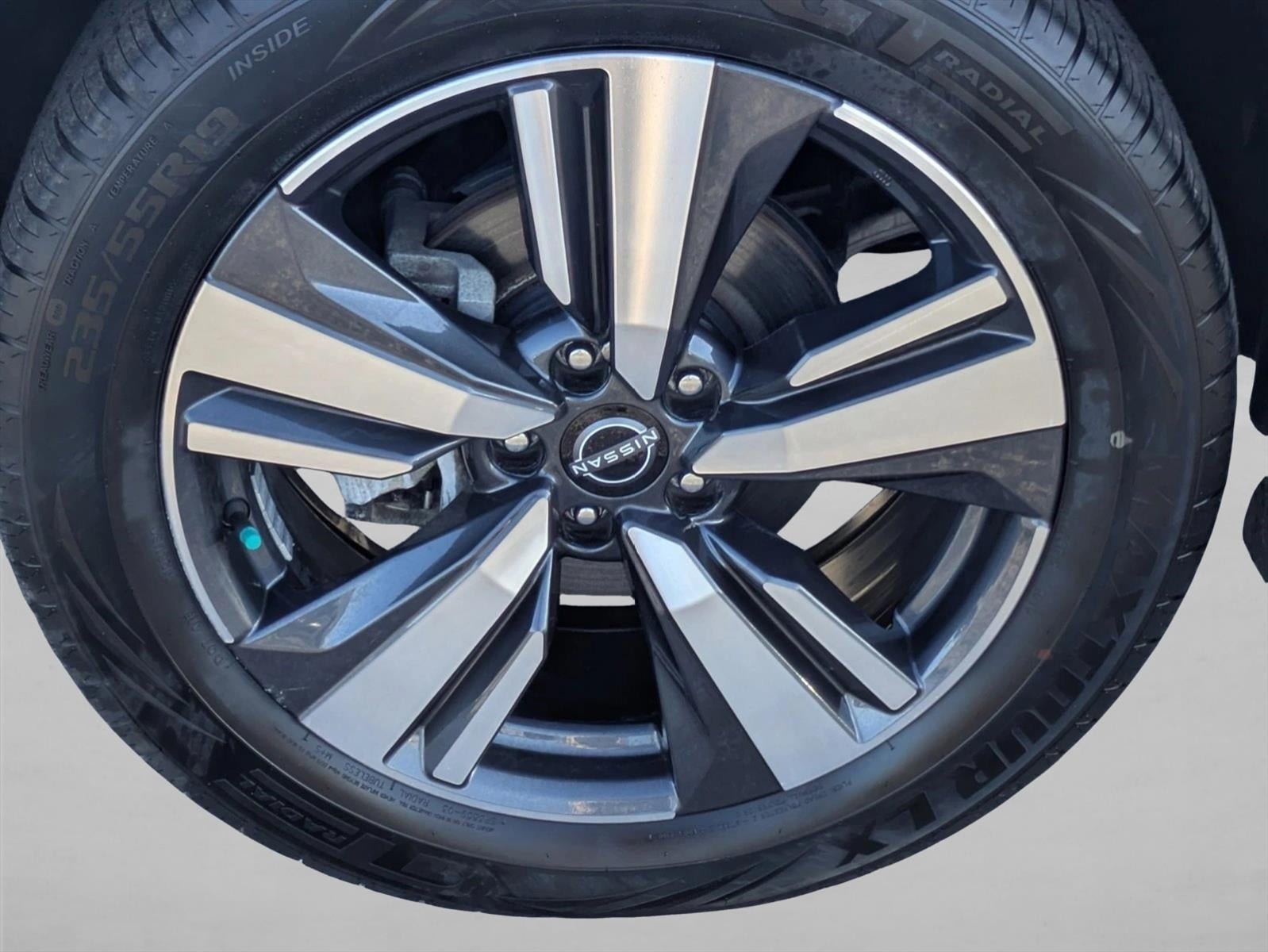 2022 Nissan Rogue SL