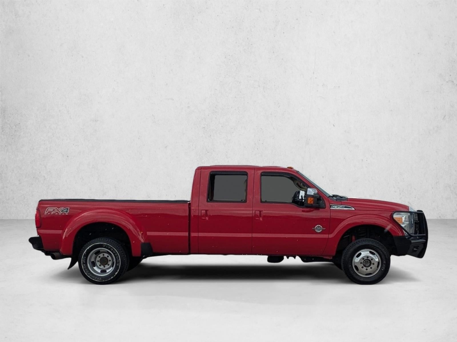 2015 Ford Super Duty F-350 DRW Lariat