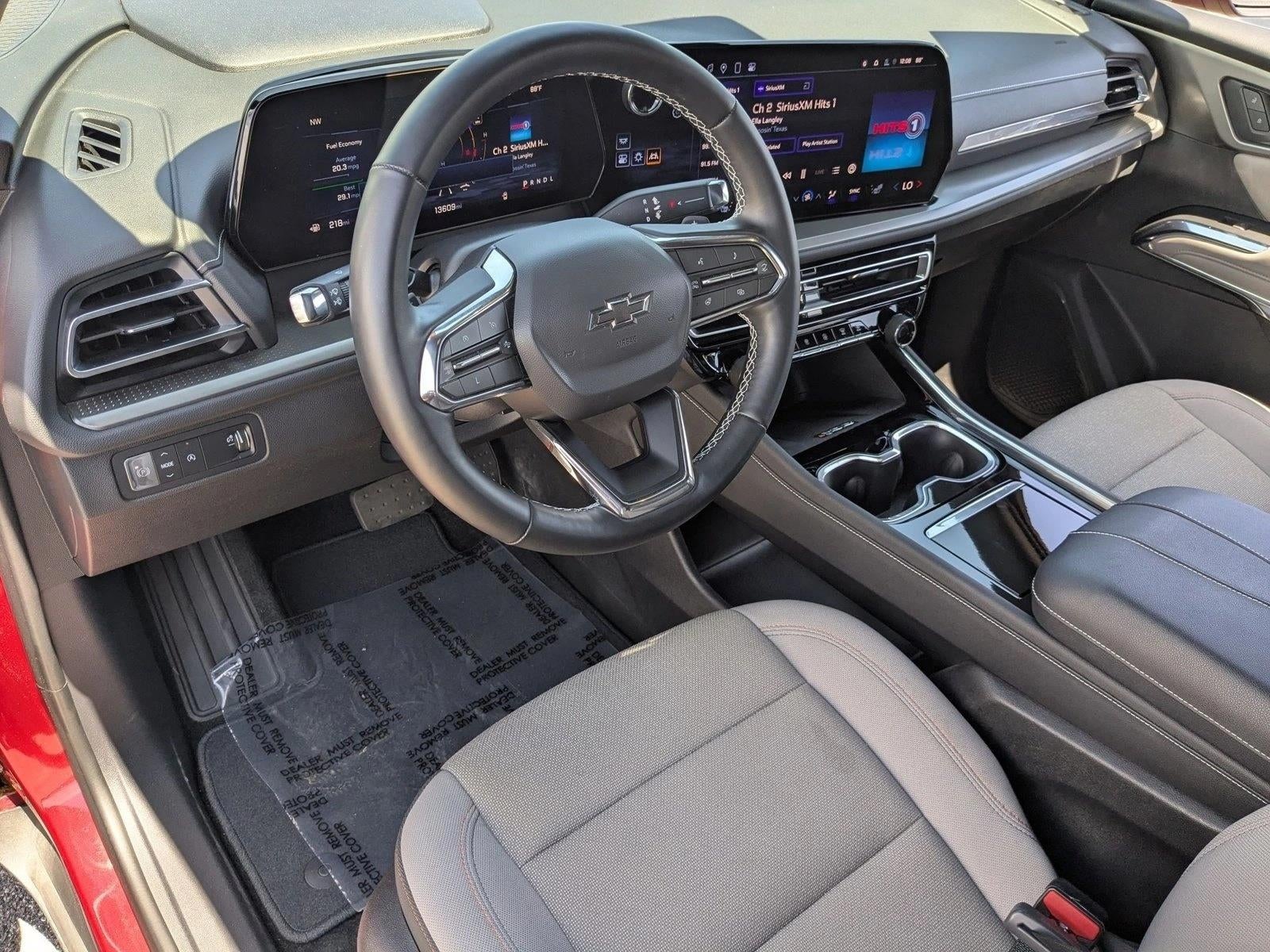 2024 Chevrolet Traverse LT