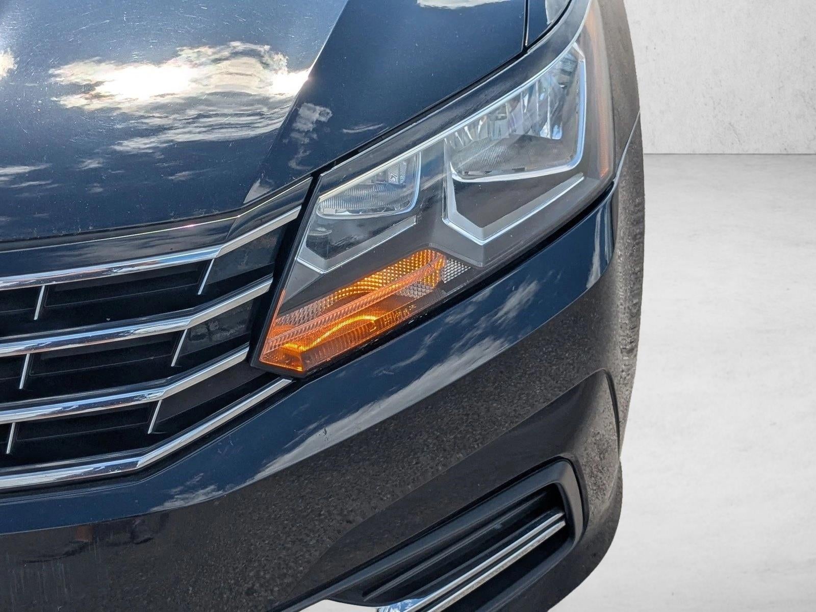 2016 Volkswagen Passat 1.8T SE