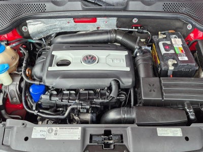 2012 Volkswagen Beetle 2.0T Turbo