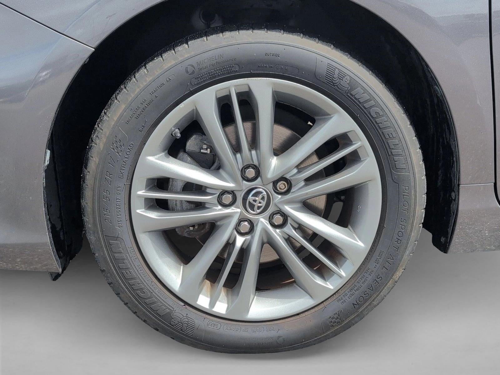 2015 Toyota Camry XLE